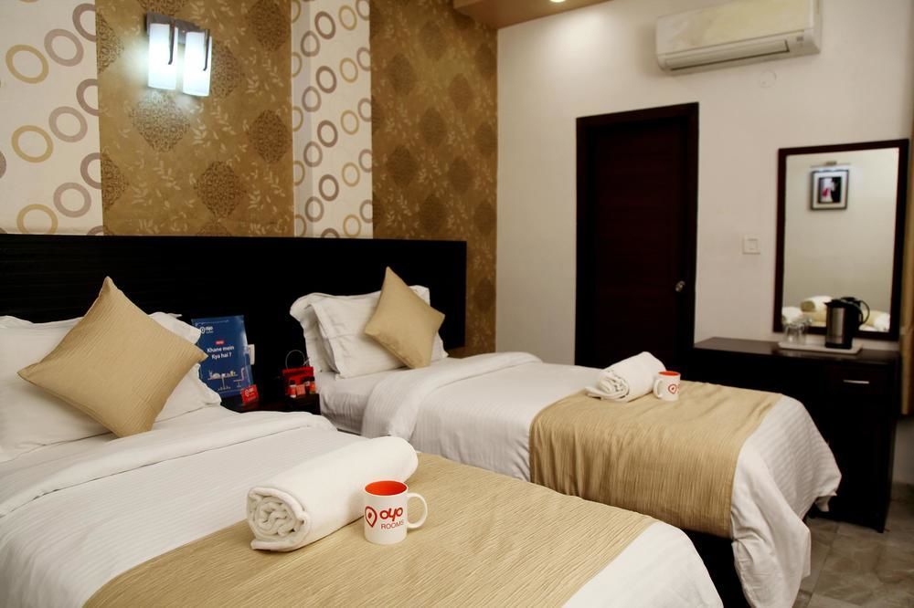 Hotel Park Plaza Bénarès Extérieur photo