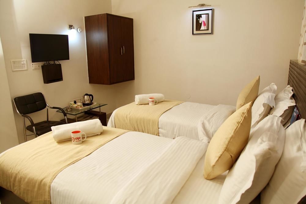 Hotel Park Plaza Bénarès Extérieur photo